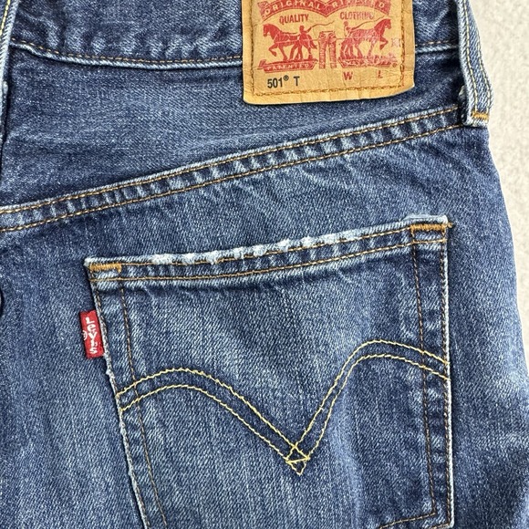 Levis 501‎ Button Fly Women's 26x28 Med Wash Premium - Picture 10 of 10